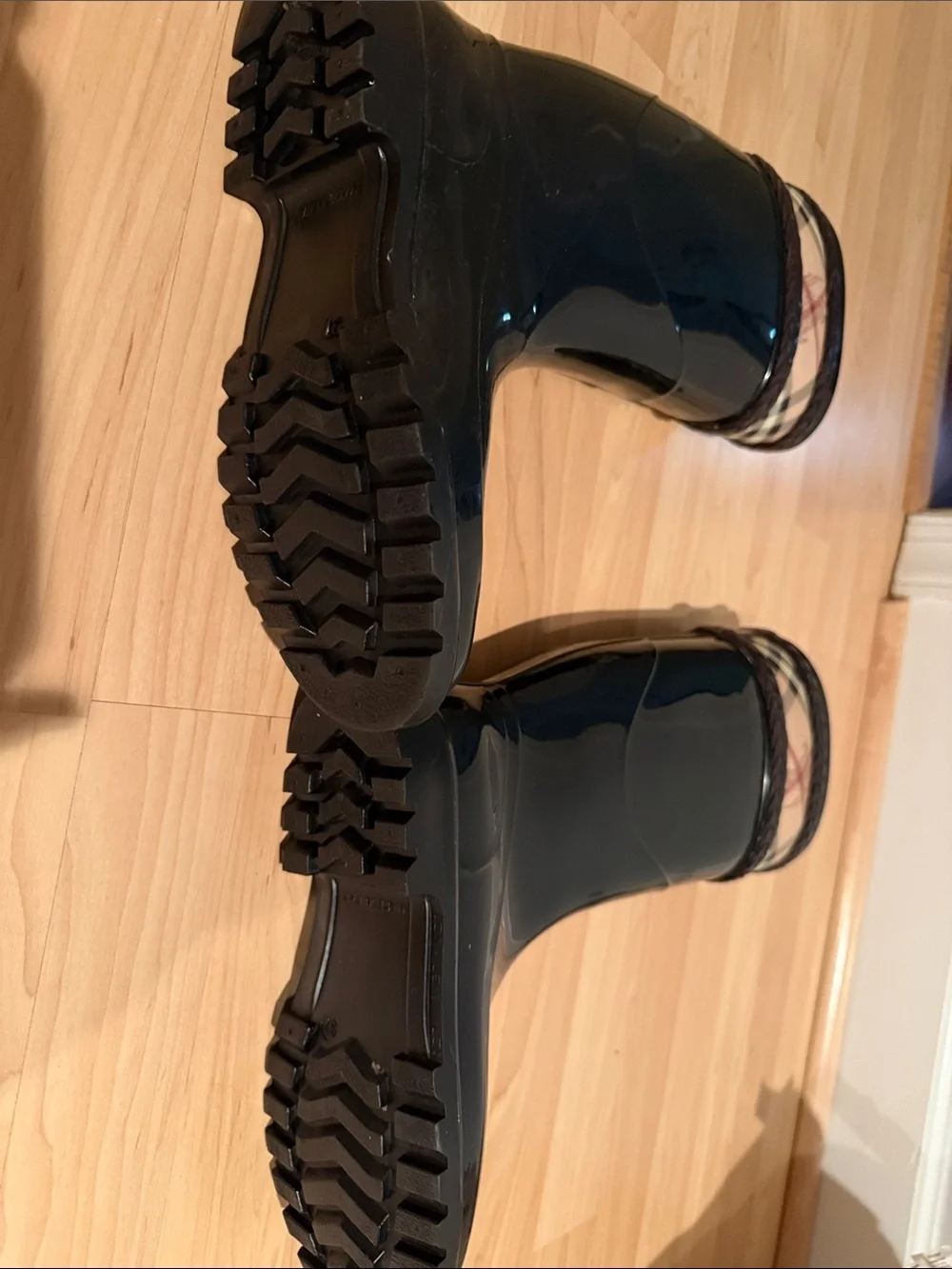 Burberry Black Rain Boots with Vintage Check Cuff. NWOT
